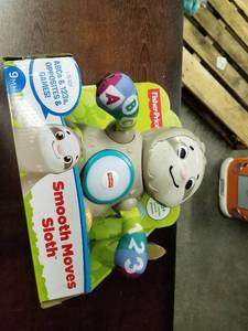 lot 1577 image: Fisher-Price Linkimals Smooth Moves Sloth