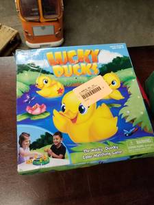 lot 1592 image: Pressman Lucky Ducks Game