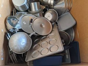 lot 938 image: Large Assortment Of Restaurant Smallwares