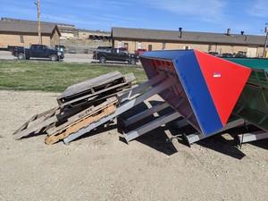 lot 943 image: Aluminum Frame Frame Canopy