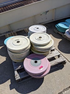 lot 947 image: Pallet Load Of Used Rubber Coated Weights