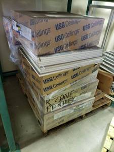 lot 2007 image: Pallet of ceiling tile