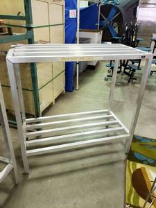 lot 2011 image: Aluminum Dunnage rack