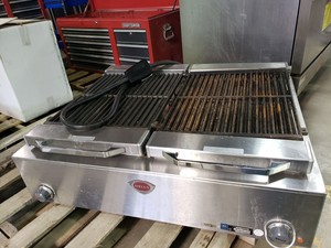 lot 2017 image: Wells B-50 36 inch Electric charbroiler
