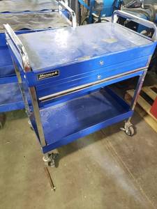 lot 2025 image: Homak rolling tool box