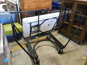 lot 2043 image: Round table transport cart