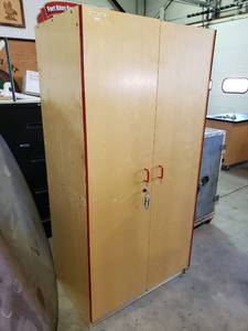 lot 2046 image: Wooden storage cabinet