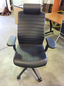lot 2051 image: Office chair