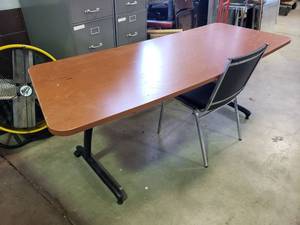 lot 2058 image: Table and chair