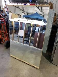 lot 2059 image: mirror