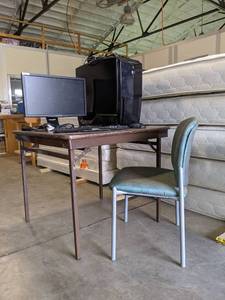 lot 2117 image: Dell D01X Computer With Desk And Chair, CPU No Hard Drive