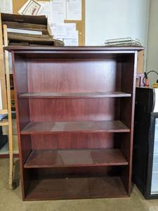 lot 2130 image: Bookshelf