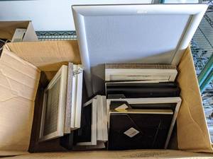 lot 2166 image: Assorted Frames