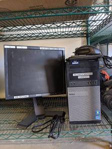 lot 2168 image: Complete Dell Desktop Computer, No Hard Drive