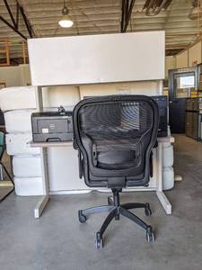 lot 2195 image: Desk, Computer Chair, Dell Printer, Complete Dell Computer No Hard Drive