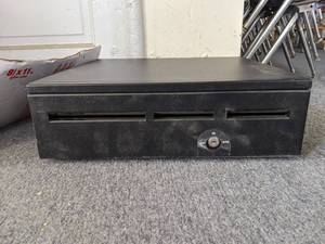 lot 7001 image: Photosmart Printer, Cash Drawers, And More