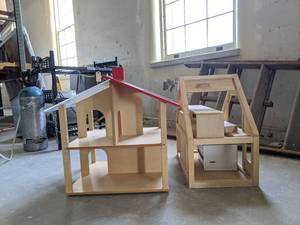 lot 7019 image: (2) Wooden Play Houses