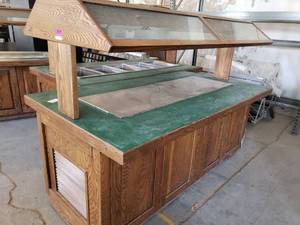 lot 7048 image: Heated pizza display buffet