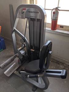 lot 7061 image: Nautilus Nitro Plus Seated Calf Machine