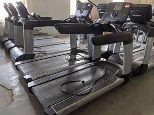 lot 7068 image: Lifetime Fitness Flex Deck 95 Series Tread Mill With Digital Screen 120v