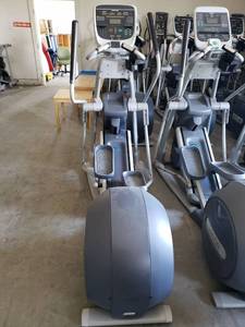 lot 7080 image: Precor Efx 885 elliptical machine