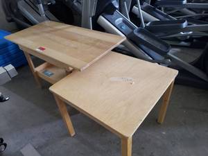 lot 7083 image: (2) wood tables