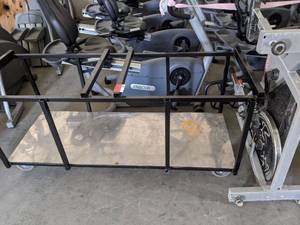 lot 7090 image: Metal Frame Rolling Cart