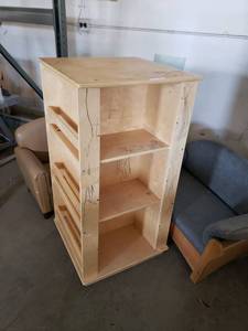 lot 7114 image: 4 sided rack with (2) kids couches