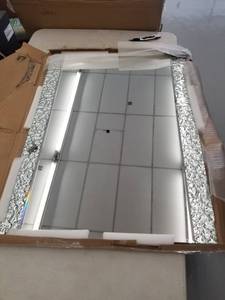 lot 4506 image: Bathroom Mirror