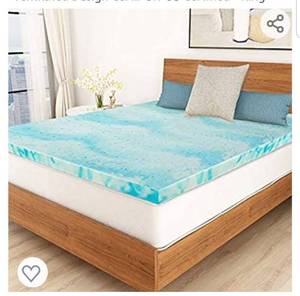 lot 4598 image: POLAR SLEEP Mattress Topper King, 3 Inch Gel Swirl Memory Foam Mattress Topper with Ventilated Design CertiPUR-US Certified - King