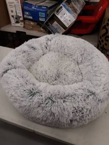 lot 4777 image: Pet Bed