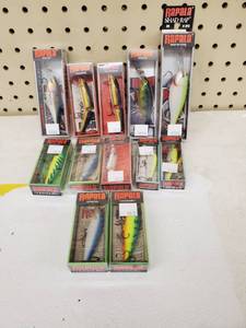 lot 150 image: 12 Rapala Lures