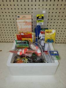 lot 161 image: Panfish tackle box filler
