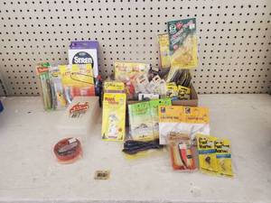 lot 202 image: Big Variety Box - Great Tackle box filler