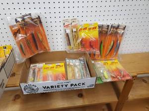lot 224 image: 39 Basswalleyepike lure lot