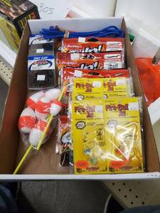 lot 307 image: Crappie jigs - Hooks sz 3 and 4 - Soft bait and more