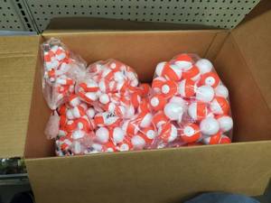 lot 327 image: BOBBERS