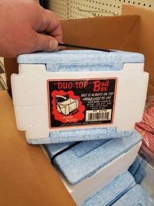 lot 335 image: dozen- 12- Plastilite Duo-Top Bait Box with 20-25 stringers