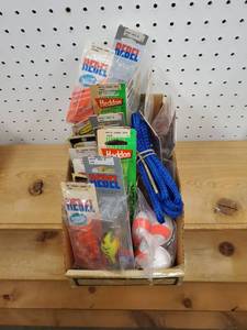 lot 363 image: Random lures Crank Baits