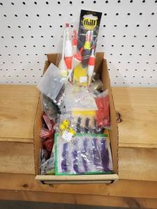 lot 368 image: Jigs assortment size style and color