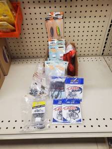 lot 454 image: Spoon Lures - Hooks and Weights