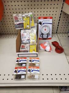 lot 459 image: Hooks assorted and scale