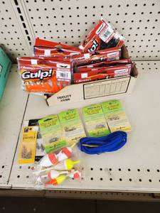 lot 510 image: Soft bait, Hooks, and Swivels