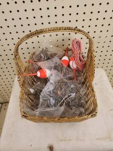 lot 558 image: Treble Hooks Assorted Size