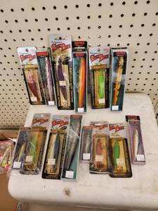 lot 561 image: Sea Bee and Rapala lures