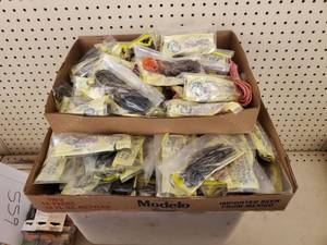 lot 563 image: Whole bunch of Northlund soft bait