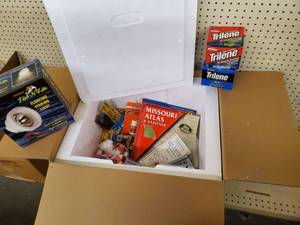 lot 605 image: 60qt cooler Big assorted box