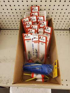 lot 640 image: 24 Smithwick Rattling Rogue lures and more