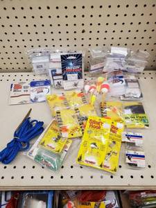 lot 665 image: Weights - Hooks - Jigs - Rigs