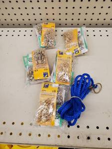 lot 667 image: Heavy Duty Swivels and Swivel Snaps